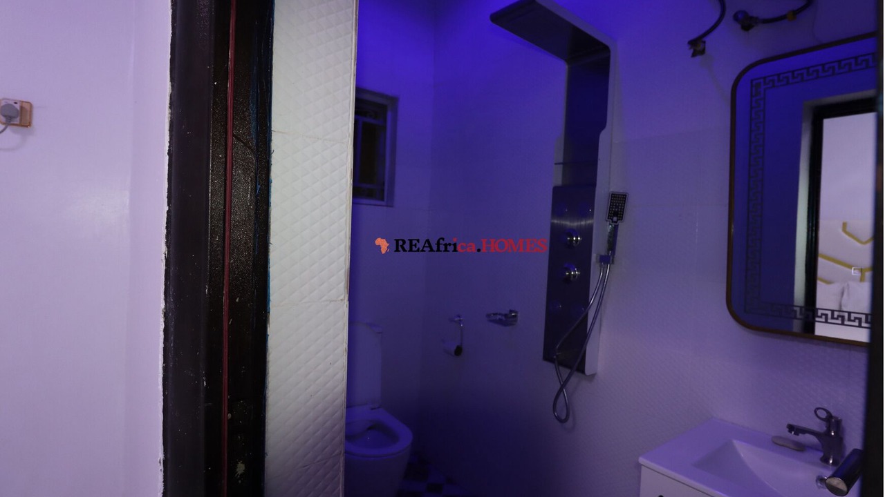 Photo of Bathroom in Edunabon