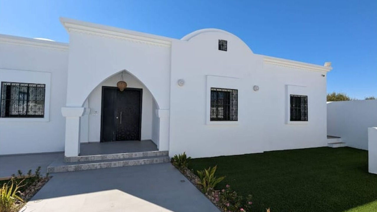 Photo of Outdoor in Erriadh