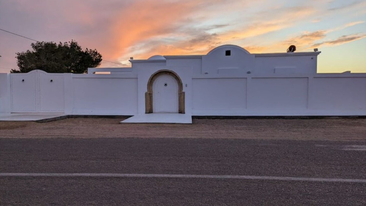 Photo of Outdoor in Erriadh
