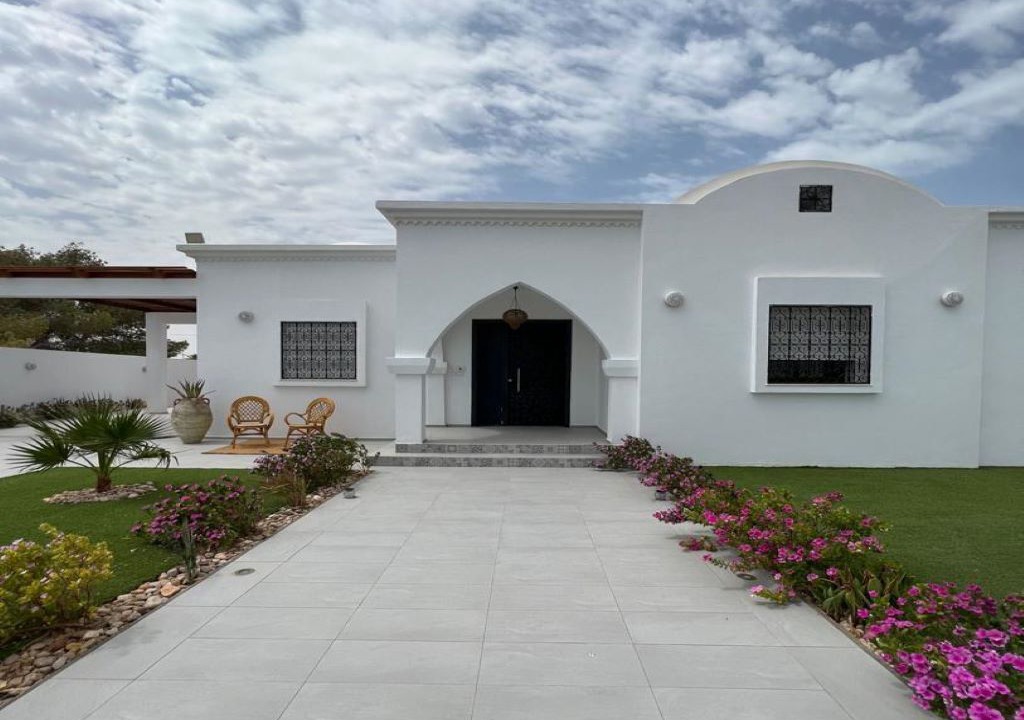 Photo of Outdoor in Erriadh