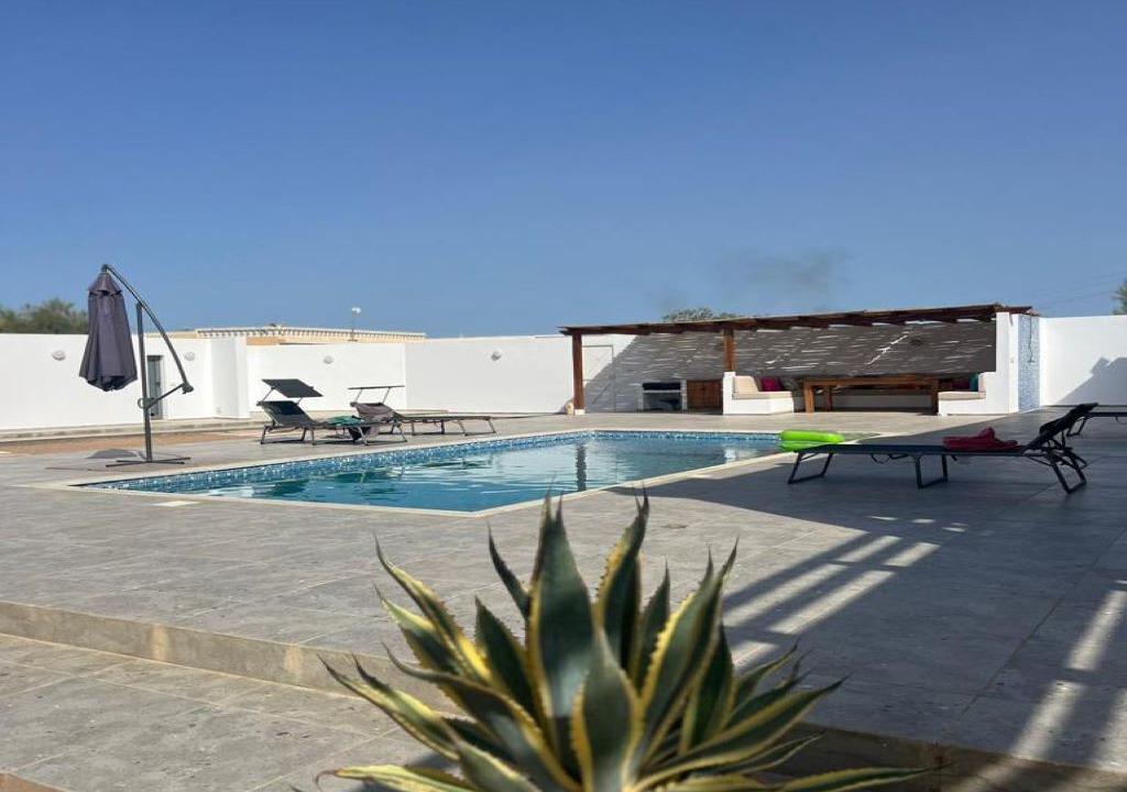 Photo of Outdoor in Erriadh