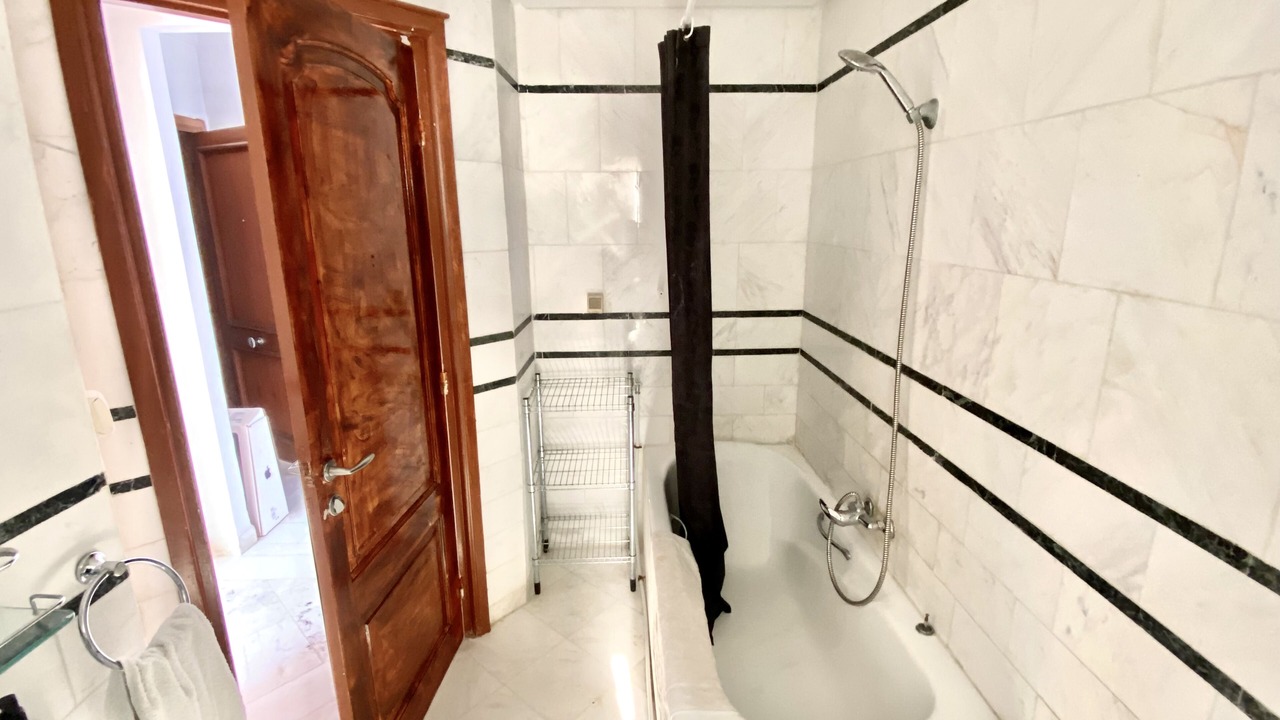 Photo of Bathroom in Le Kram
