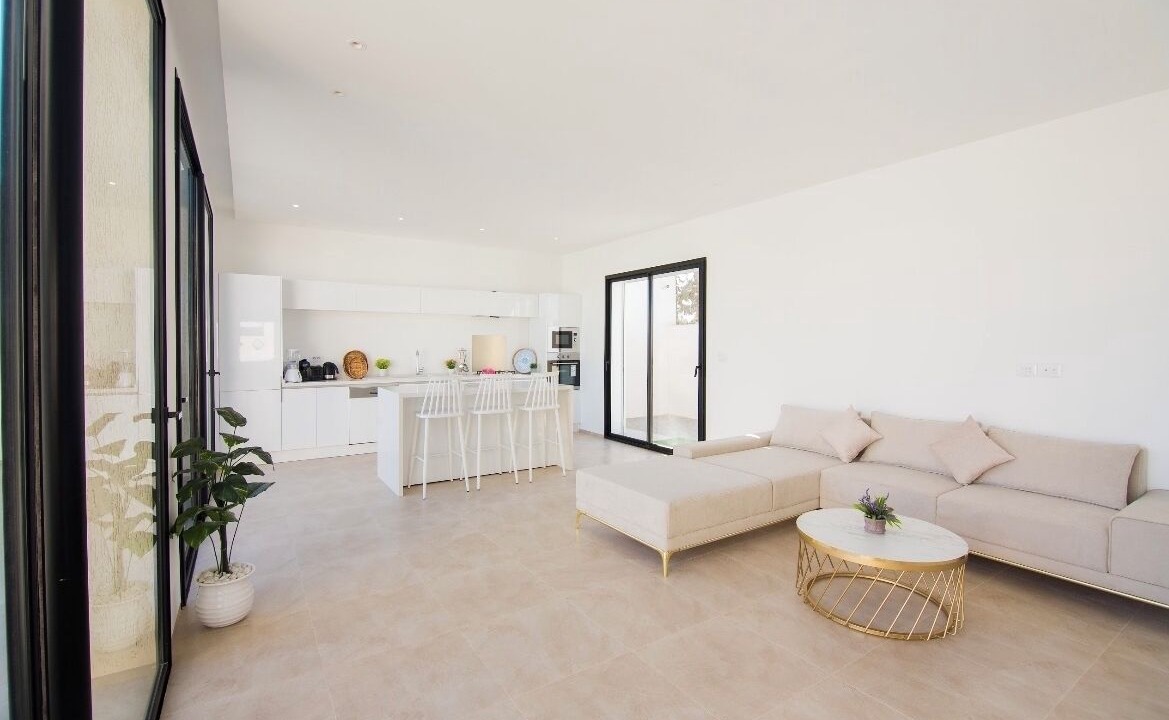 Photo of Livingroom in Aghir