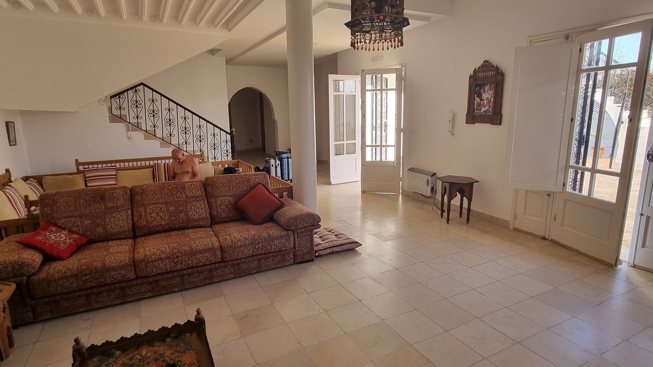 Photo of Livingroom in Aghir