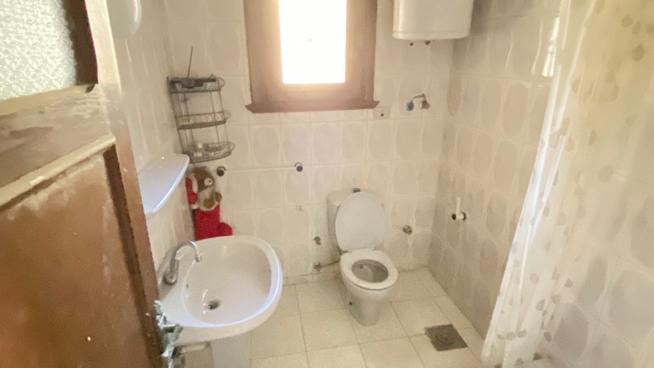 Photo of Bathroom in Al-'Amriyah