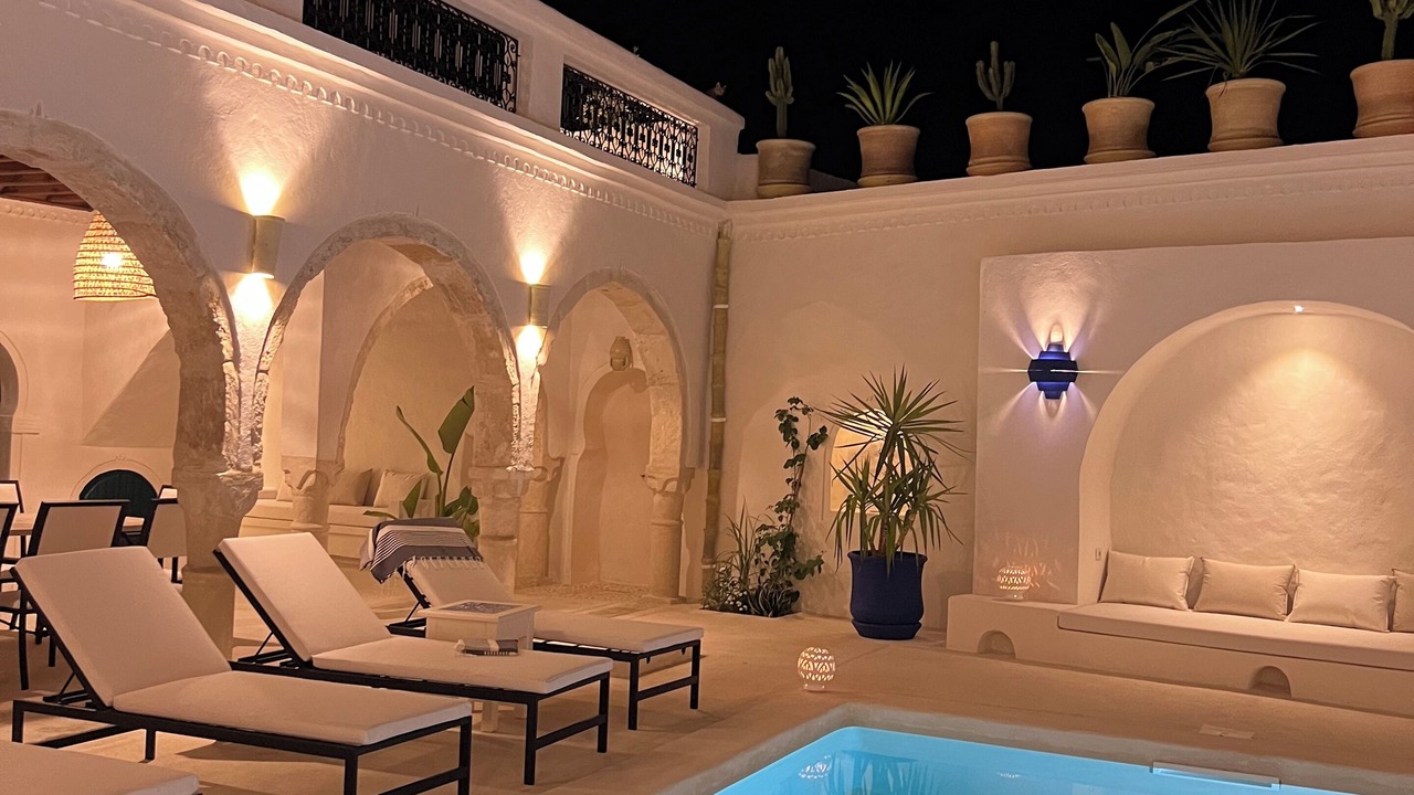 Photo of Outdoor in Erriadh