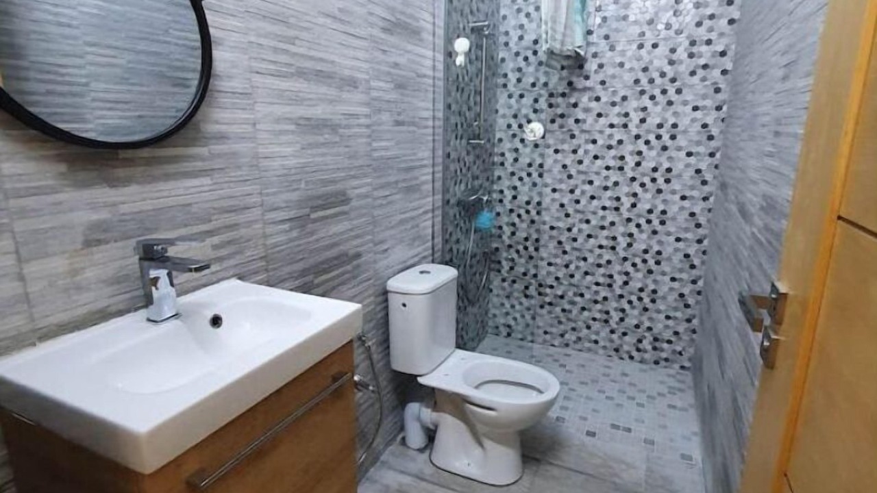 Photo of Bathroom in Ras Jebel
