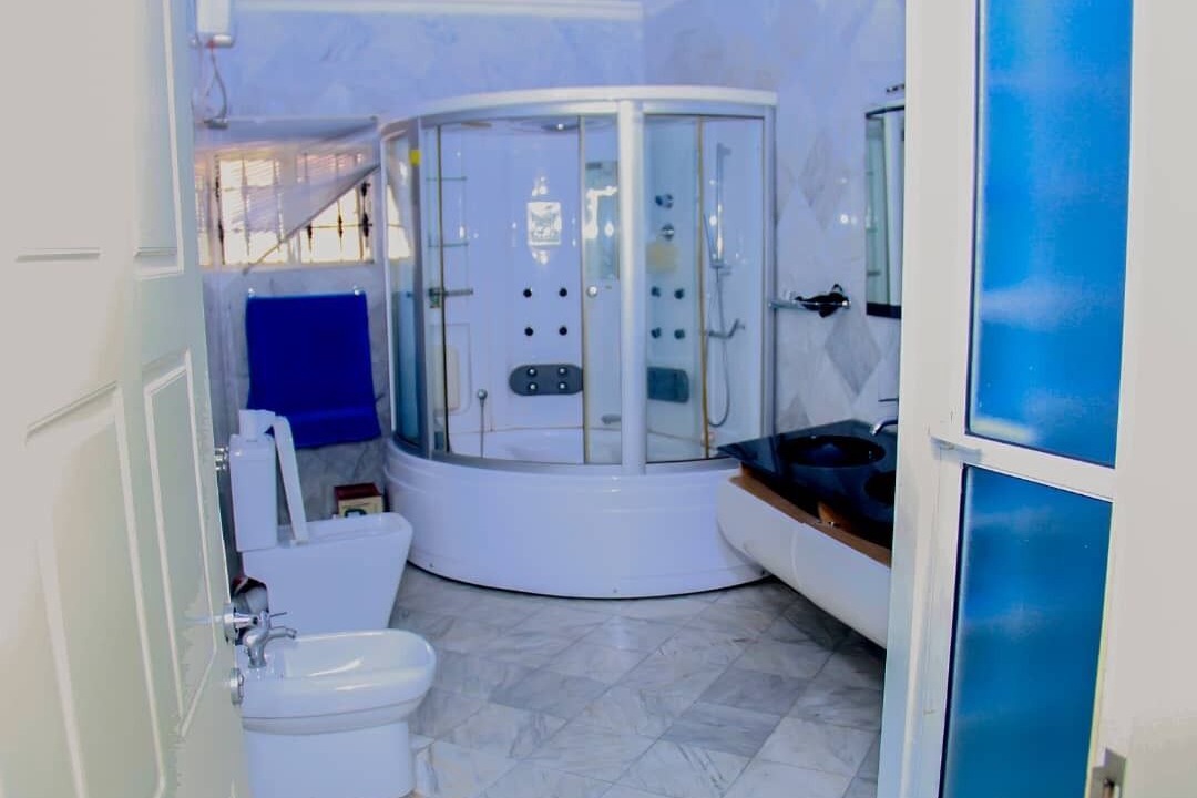 Photo of Bathroom in Victoria Garden City