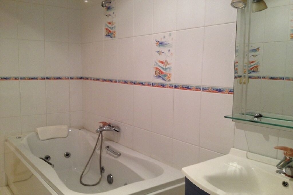 Photo of Bathroom in Al-'Umraniyah