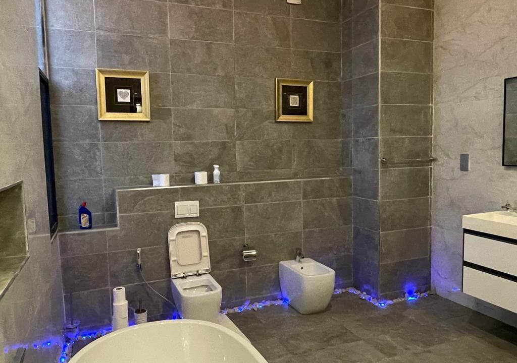 Photo of Bathroom in Ikoyi