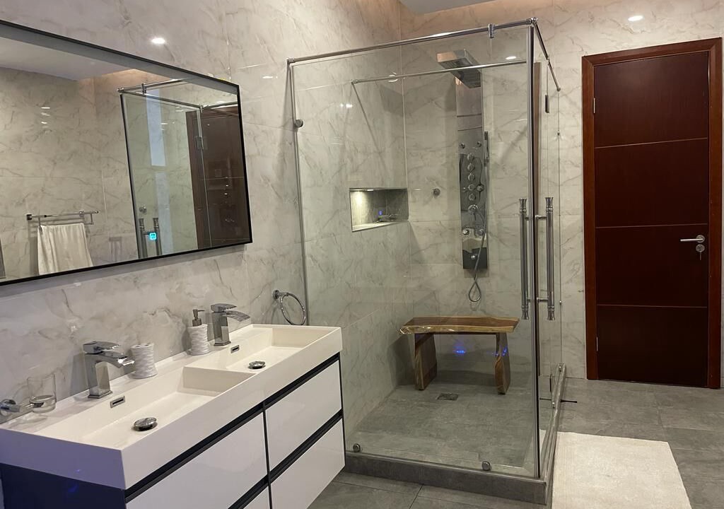 Photo of Bathroom in Ikoyi