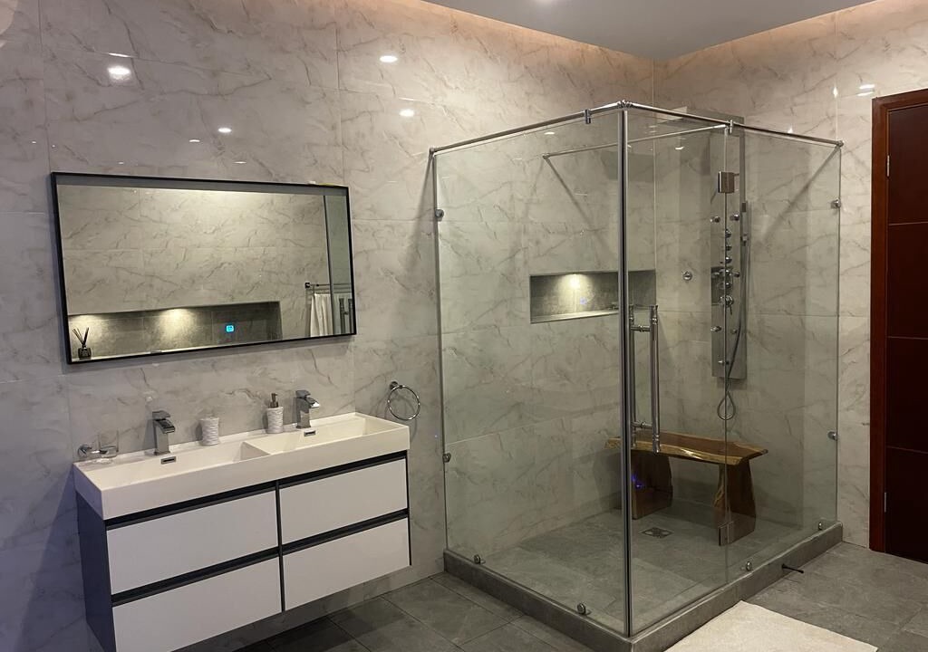 Photo of Bathroom in Ikoyi