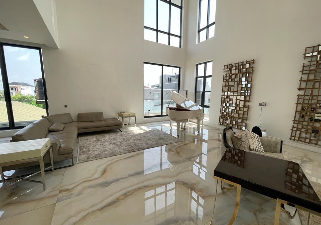Photo of Livingroom in Ikoyi