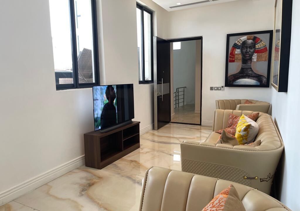 Photo of Livingroom in Ikoyi