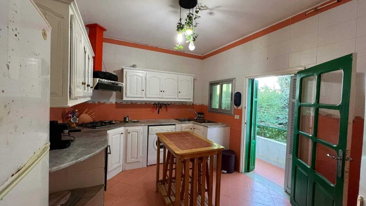 Photo of Kitchen in ‘Ayn ad Darahim