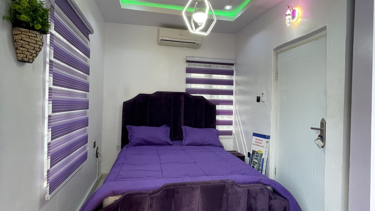 Photo of Bedroom in Sagamu