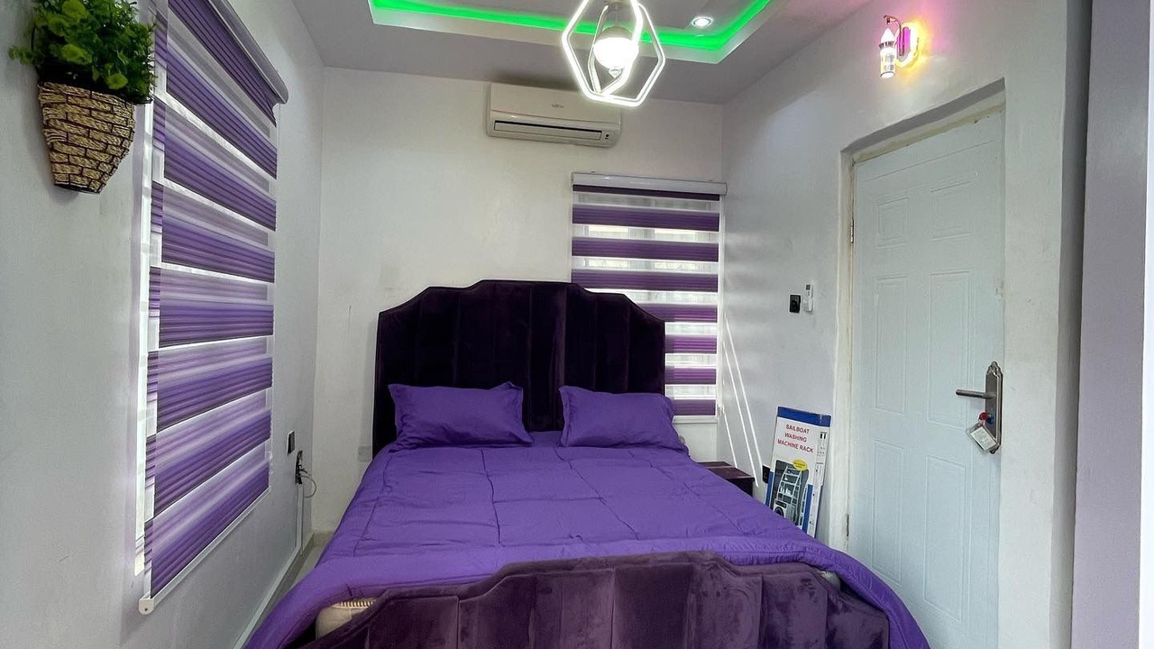 Photo of Bedroom in Sagamu