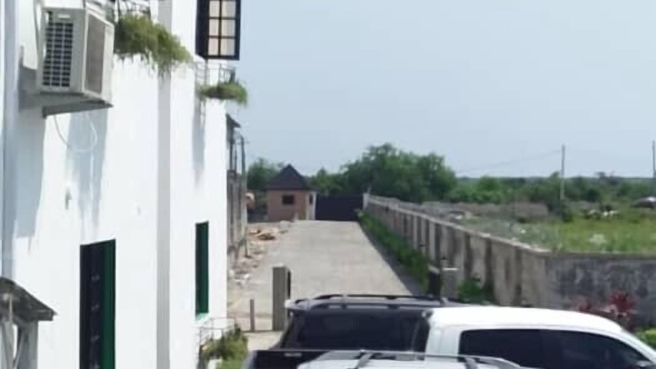 Photo of Outdoor in Epetu