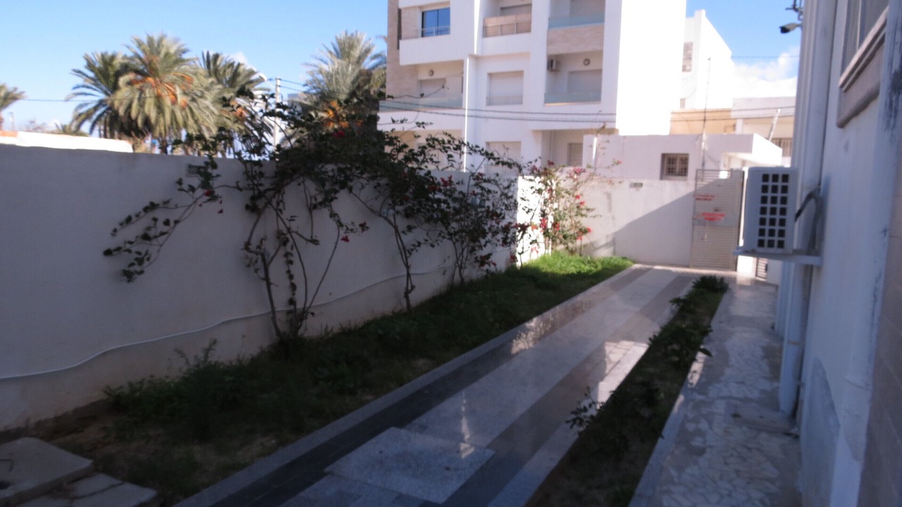 Photo of Outdoor in Sqanes