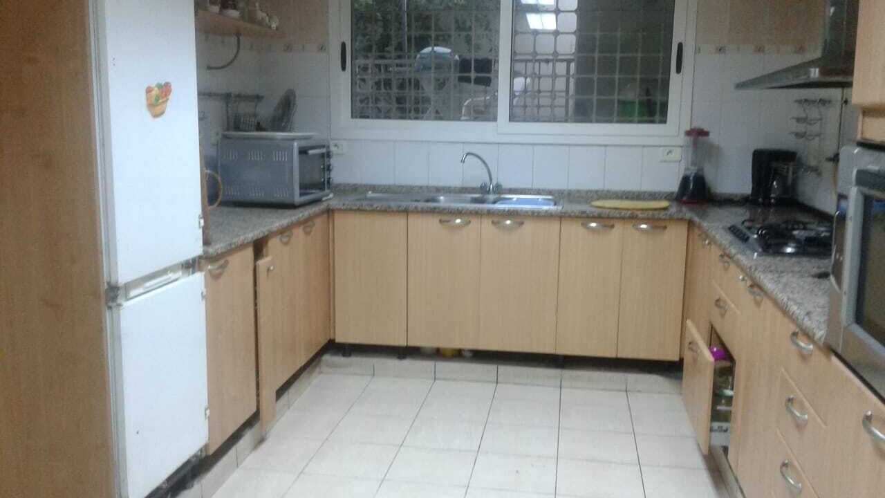 Photo of Kitchen in El Menar 2