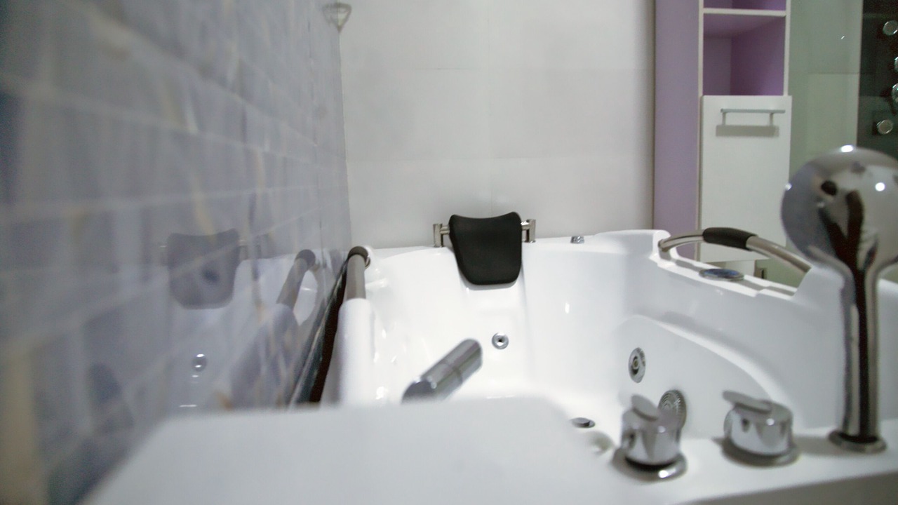 Photo of Bathroom in Ofin