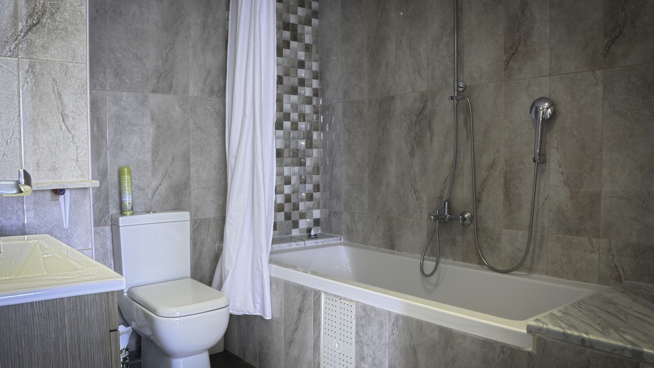 Photo of Bathroom in Kelaa Kebira