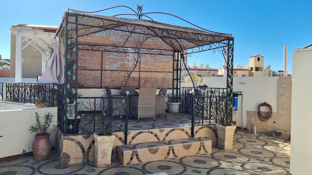 Photo of Patio Balcony in Corniche Road-Dahar