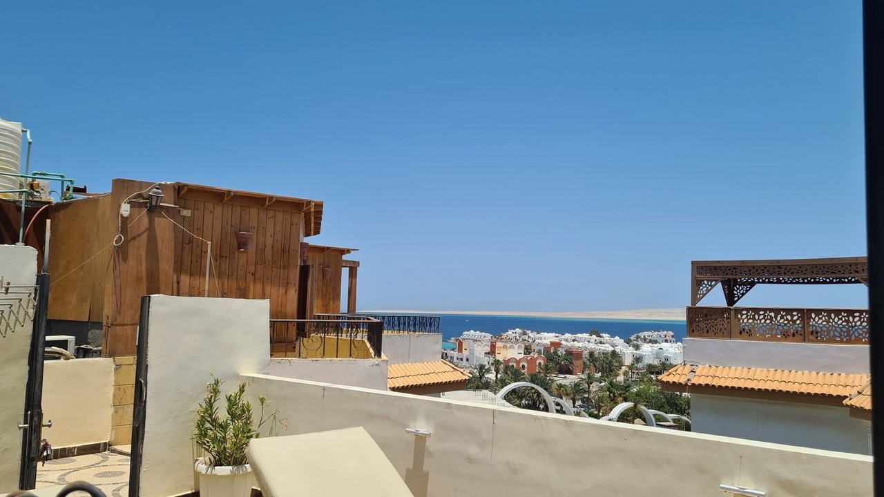 Photo of Patio Balcony in Corniche Road-Dahar