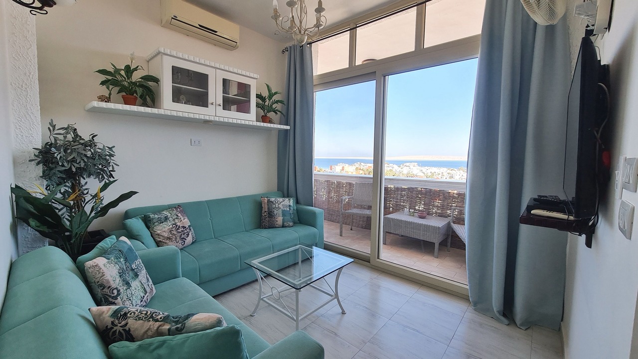 Photo of Livingroom in Corniche Road-Dahar