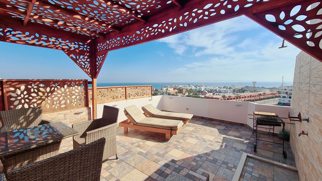 Photo of Patio Balcony in Corniche Road-Dahar