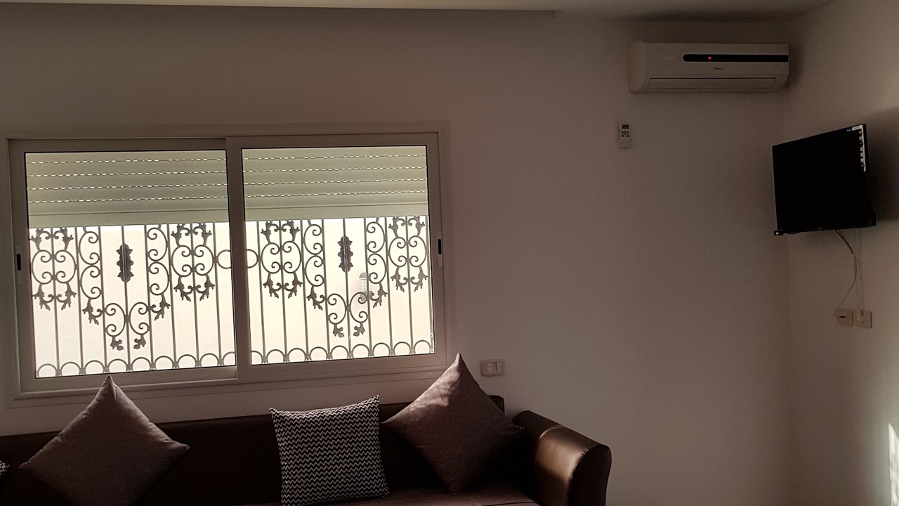 Photo of Livingroom in Fatou