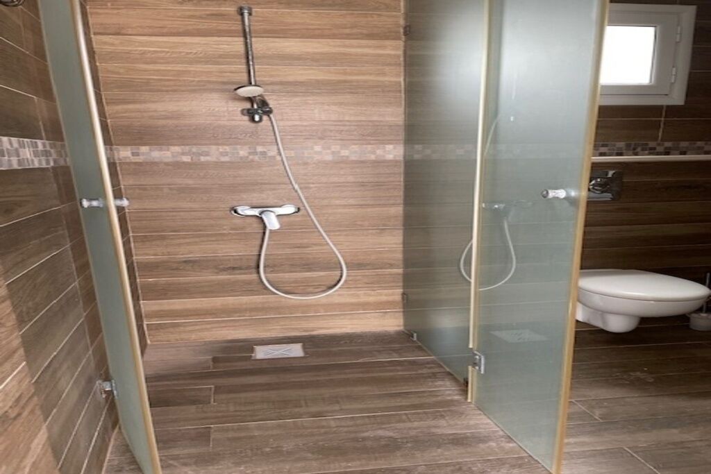 Photo of Bathroom in Aghir
