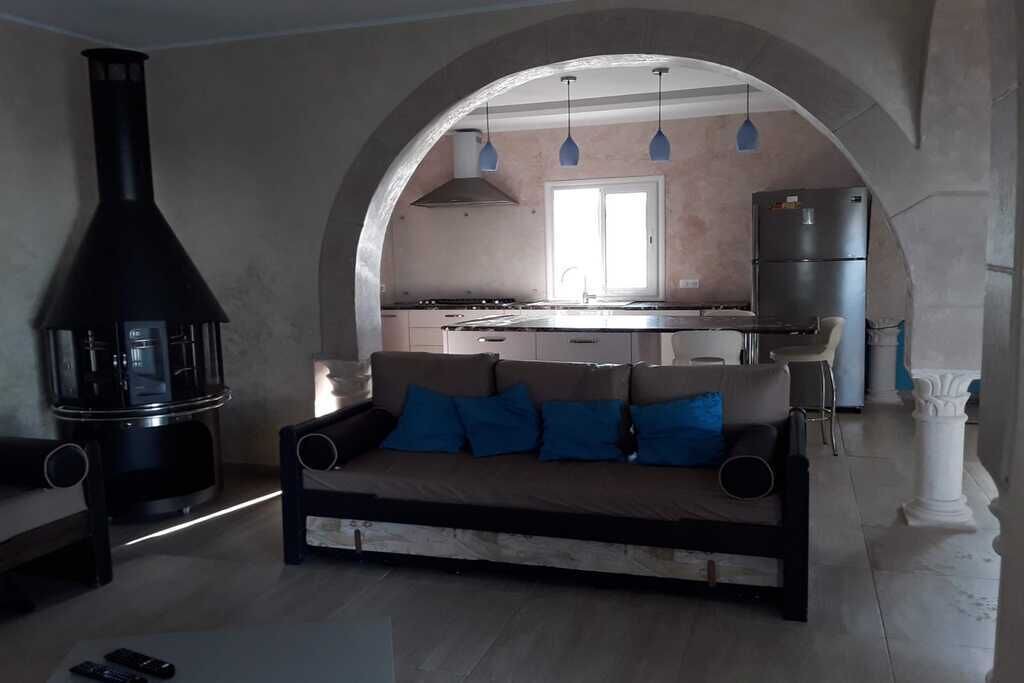Photo of Livingroom in Aghir