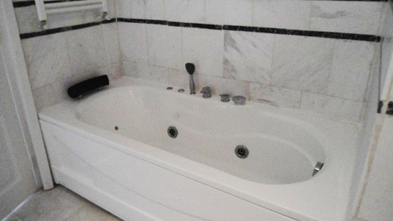Photo of Bathroom in Le Kram