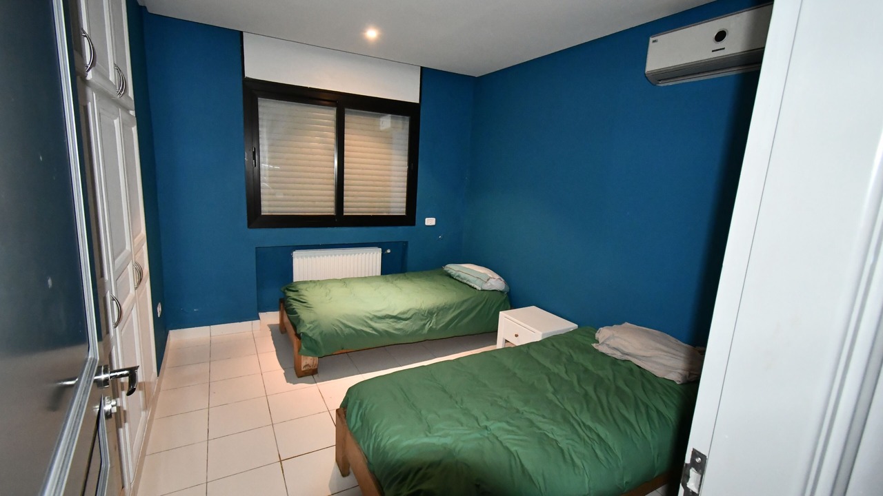 Photo of Bedroom in Eastern Hawaria