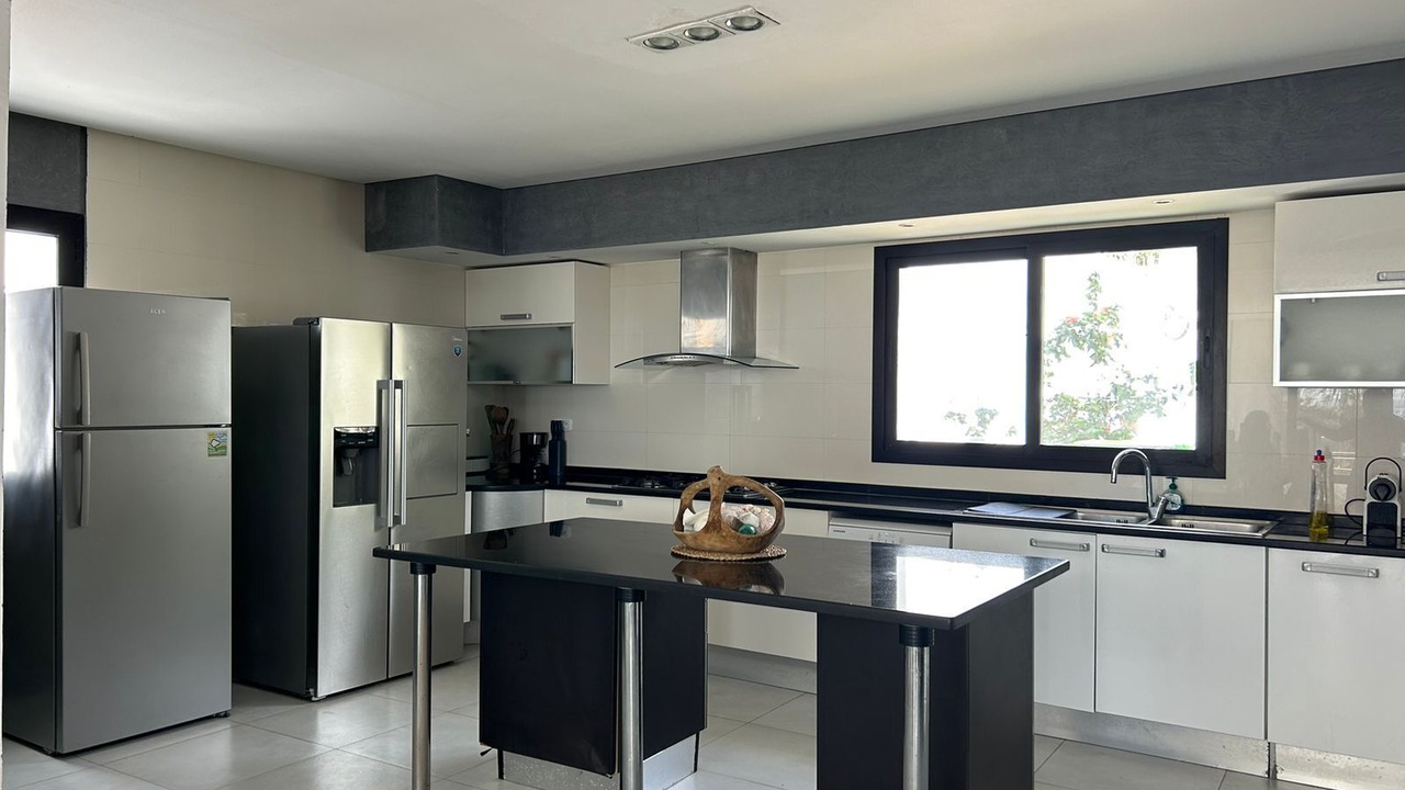 Photo of Kitchen in Eastern Hawaria