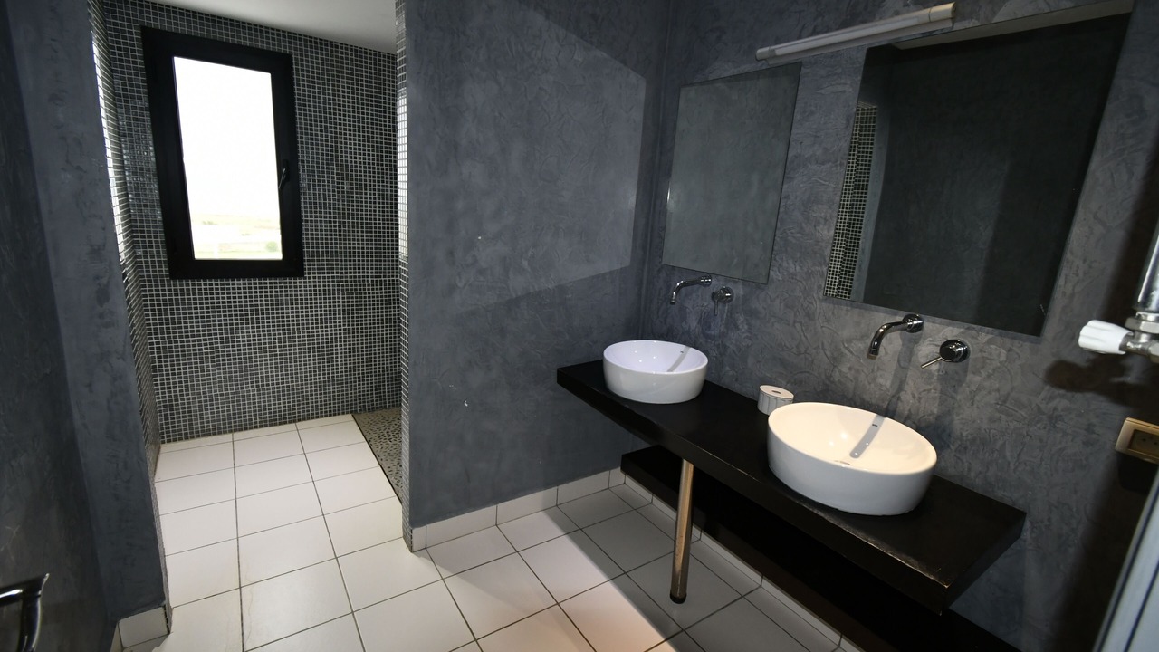 Photo of Bathroom in Eastern Hawaria