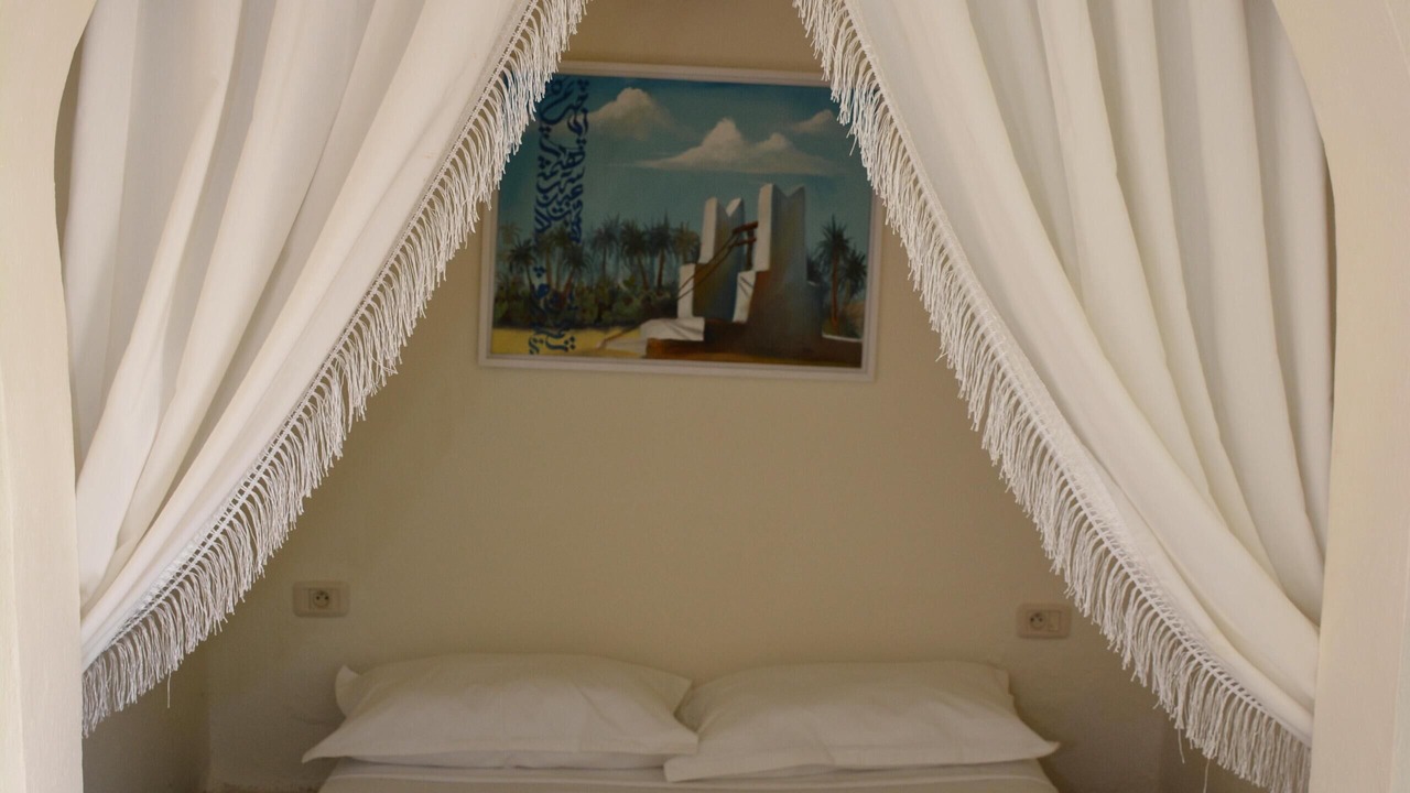 Photo of Bedroom in Erriadh