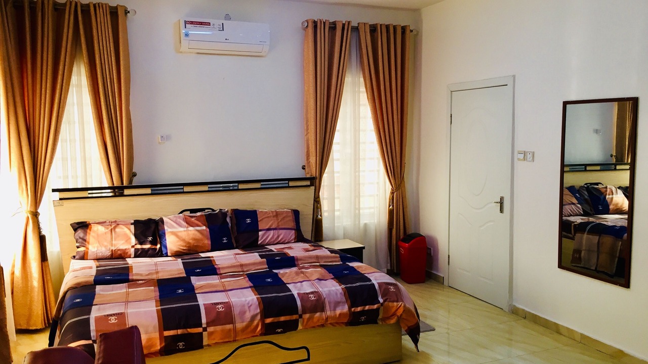 Photo of Bedroom in Ofin
