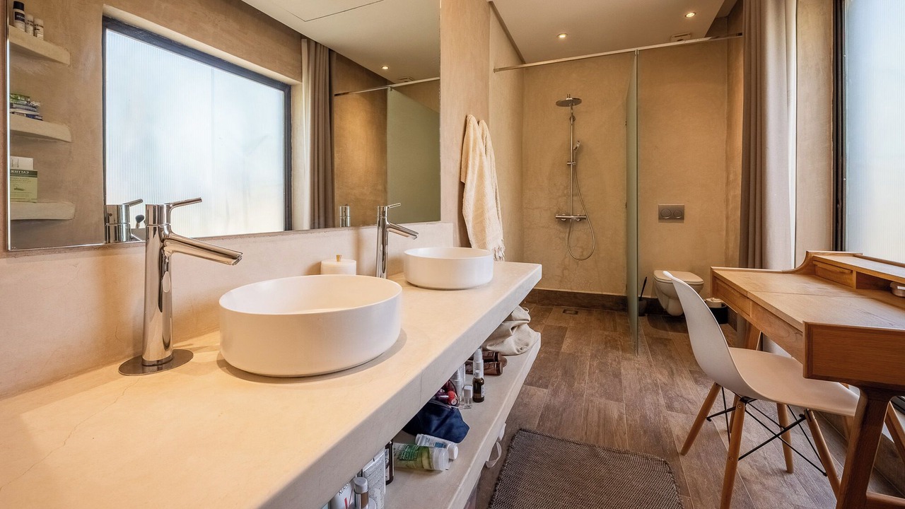 Photo of Bathroom in Annakhil