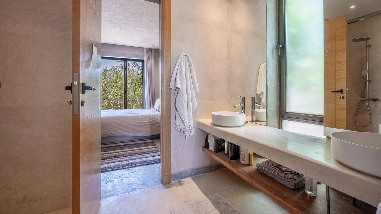Photo of Bathroom in Annakhil