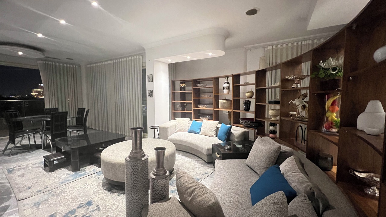 Photo of Livingroom in Al Duqqi