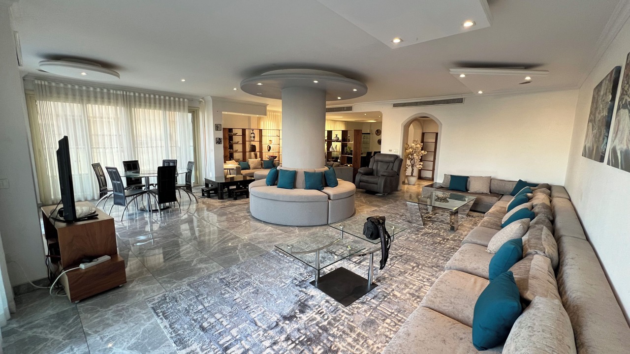 Photo of Livingroom in Al Duqqi