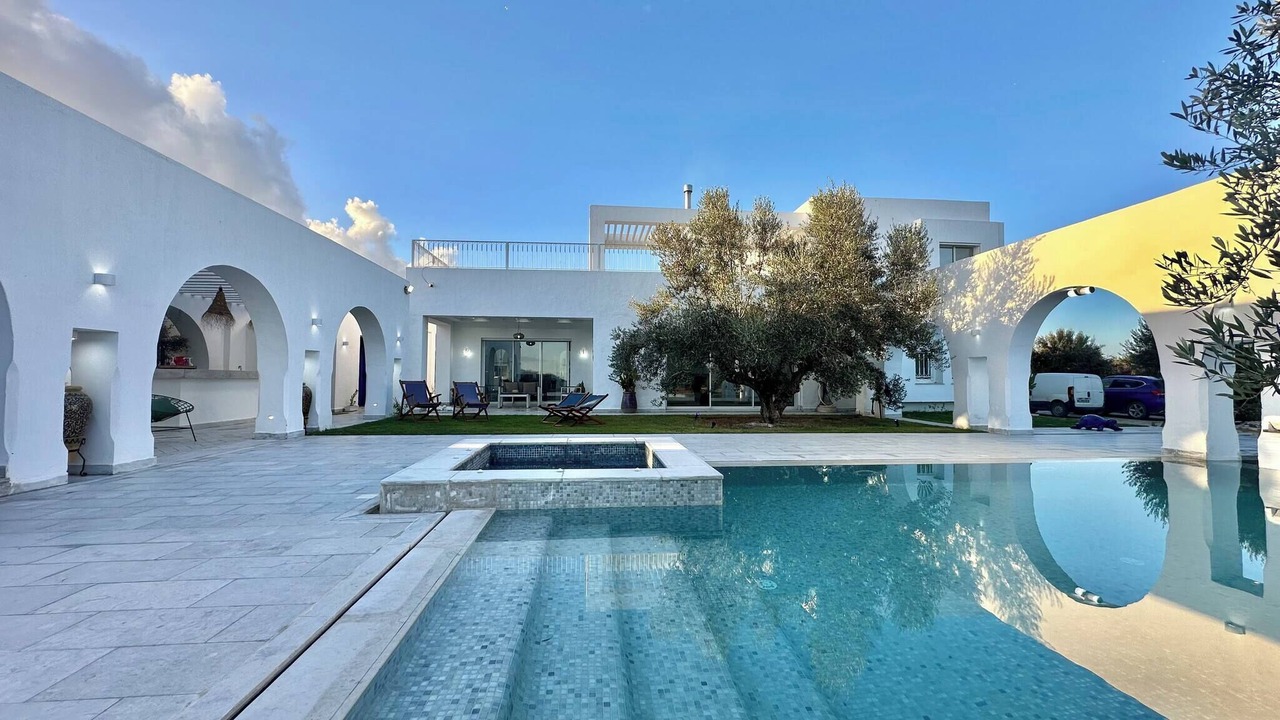 Photo of Outdoor in Menzel Bouzelfa