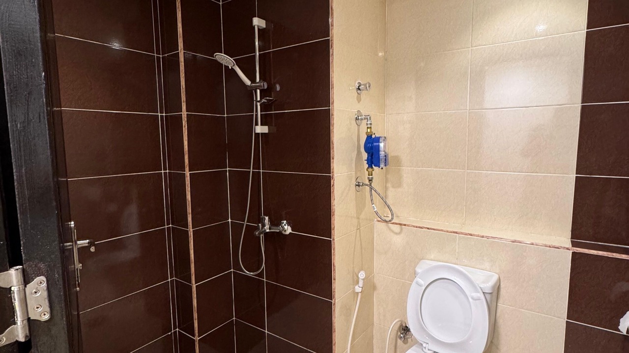 Photo of Bathroom in Corniche Road-Dahar
