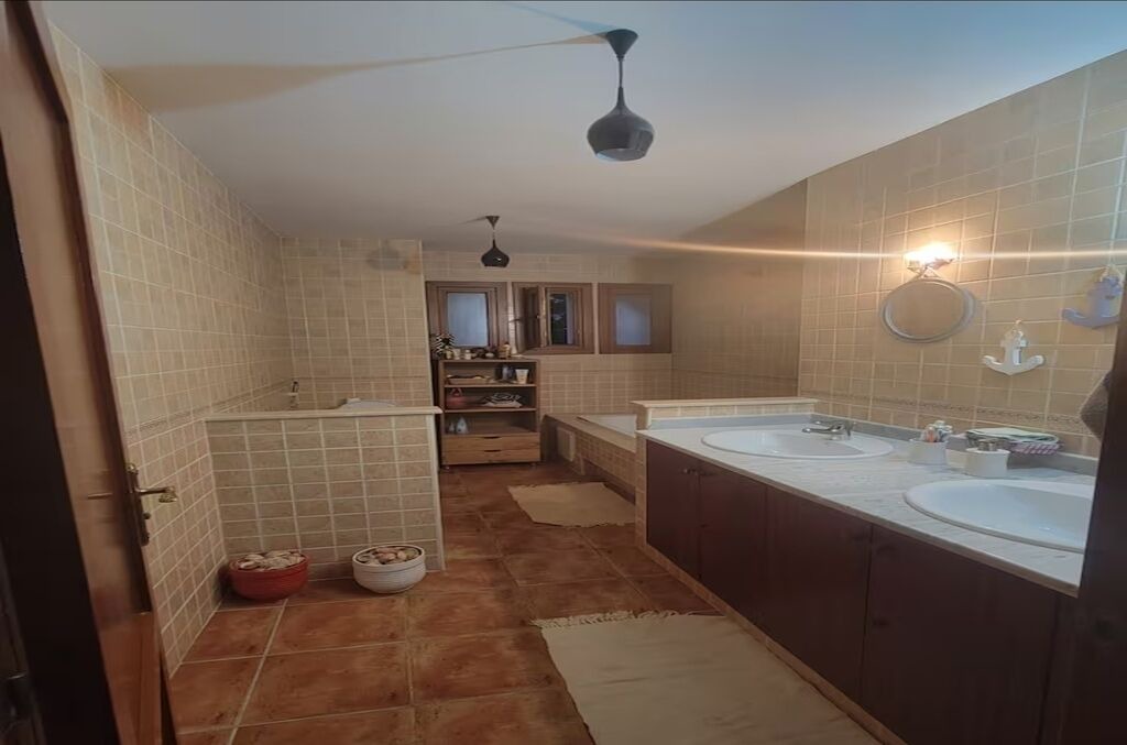Photo of Bathroom in Marina