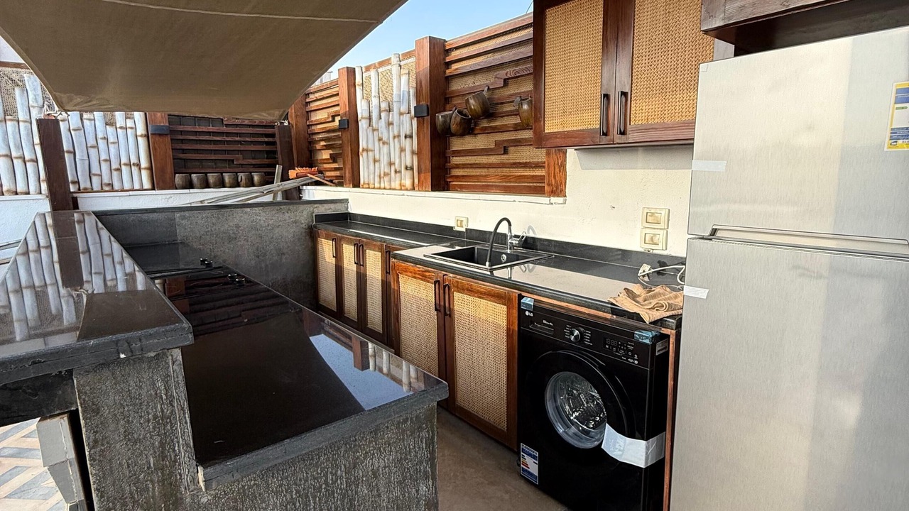 Photo of Outdoor in Sheikh Zayed City