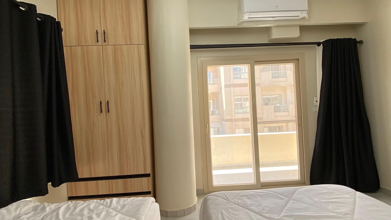 Photo of Bedroom in Corniche Road-Dahar