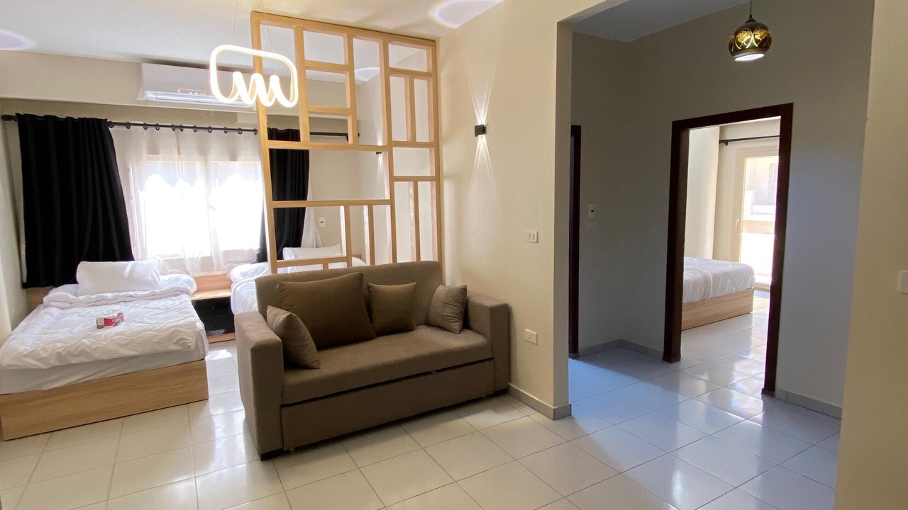 Photo of Bedroom in Corniche Road-Dahar