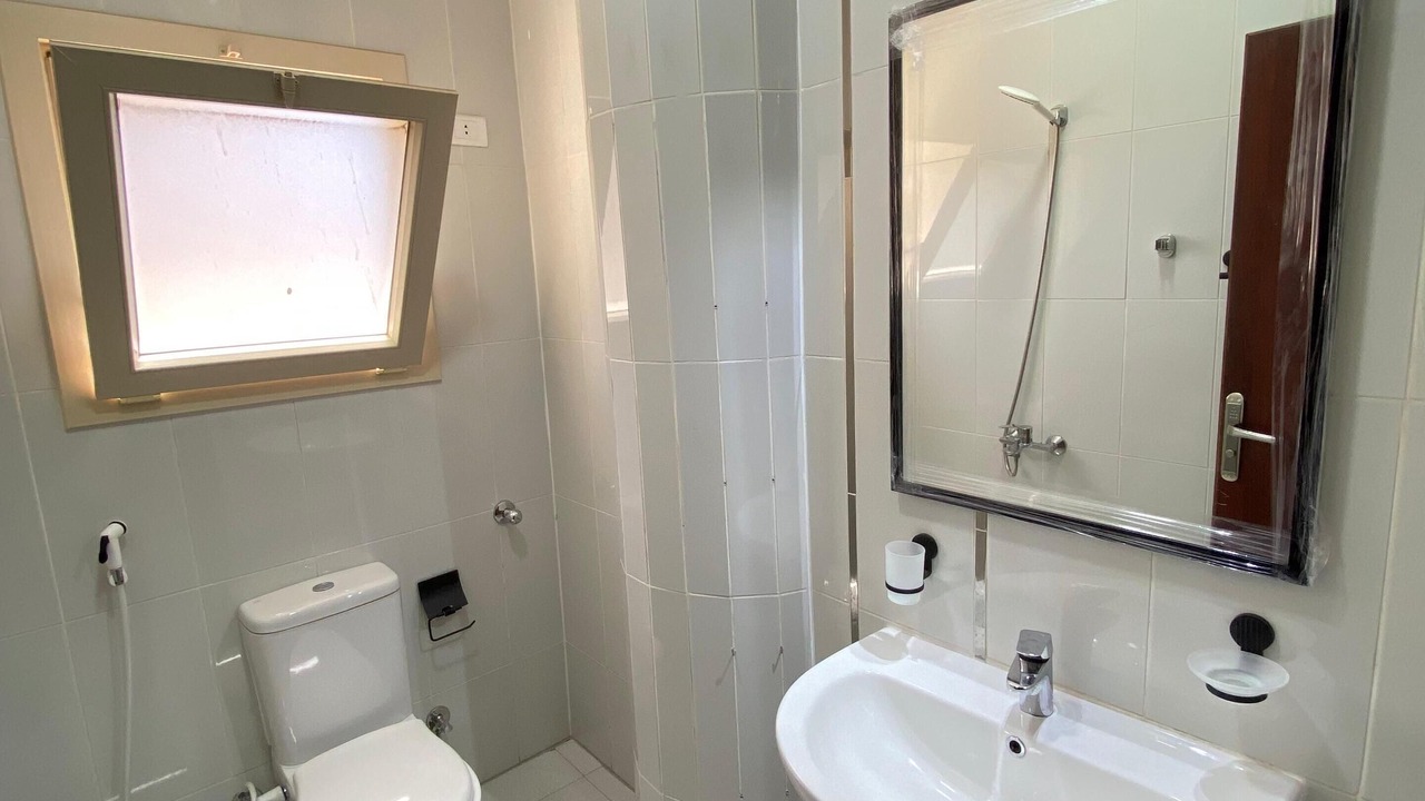 Photo of Bathroom in Corniche Road-Dahar